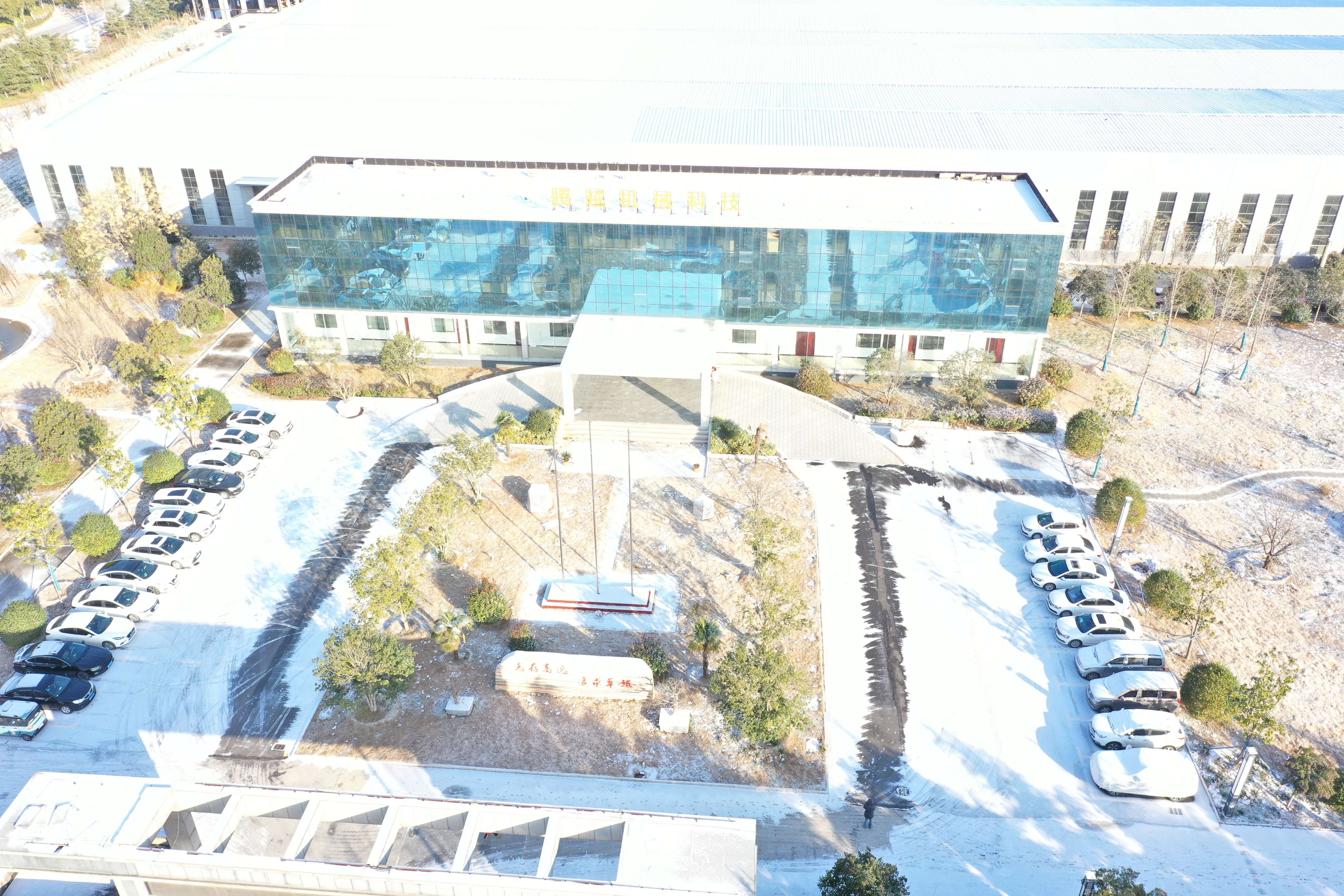 风雪中的城市商丘(图2)